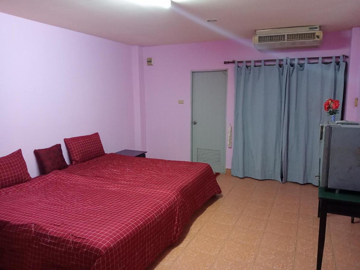 Apartments Thai Smile Pattaya Eksteriør billede